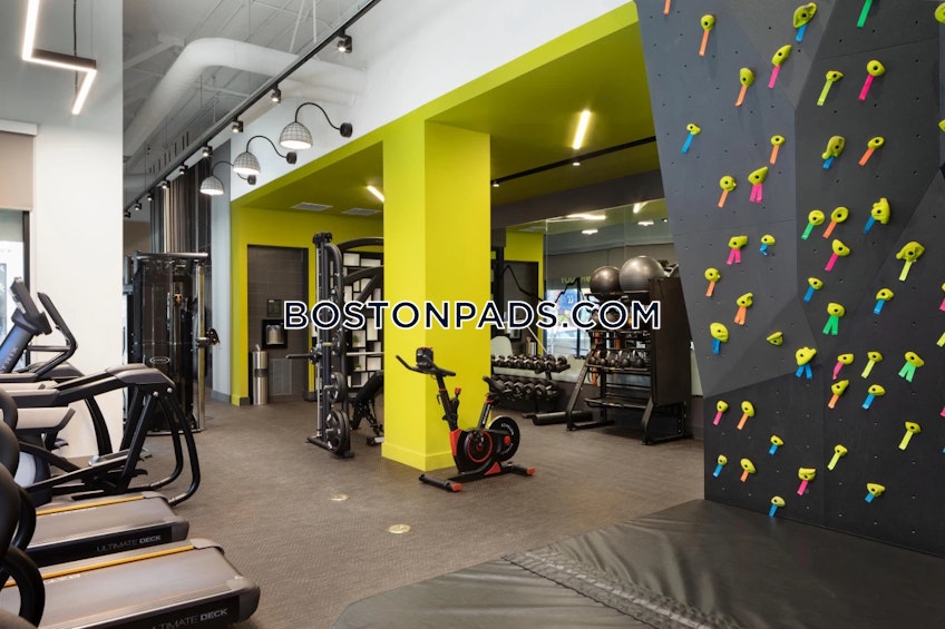 Lynn - $2,025+ /month