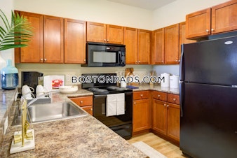 Windsor Woods Ln. Canton