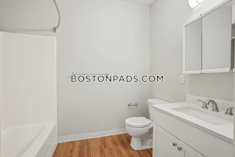 Windsor Woods Ln. Canton