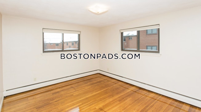 Waltham - $2,300+ /mo