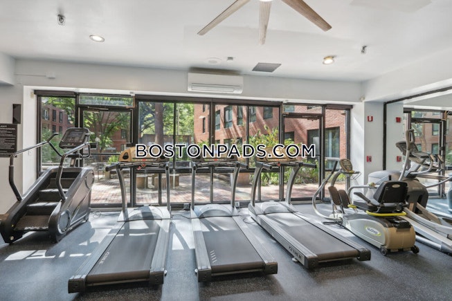 Boston - $3,900+ /mo