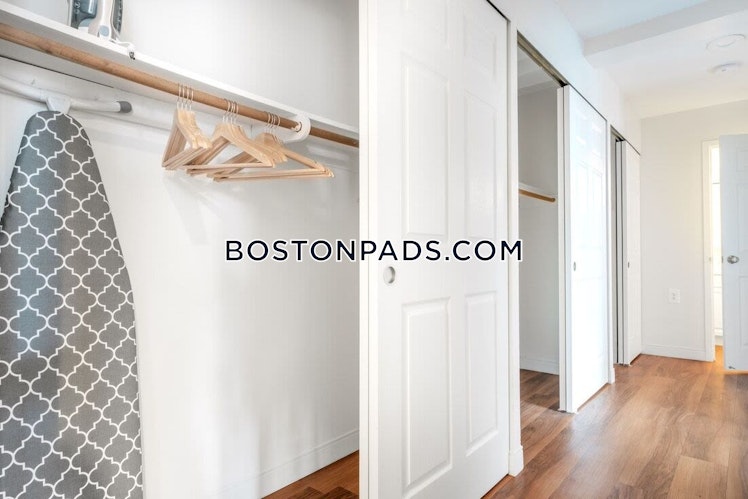 Commercial St., Boston