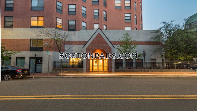 Cambridge - $3,275+ /mo