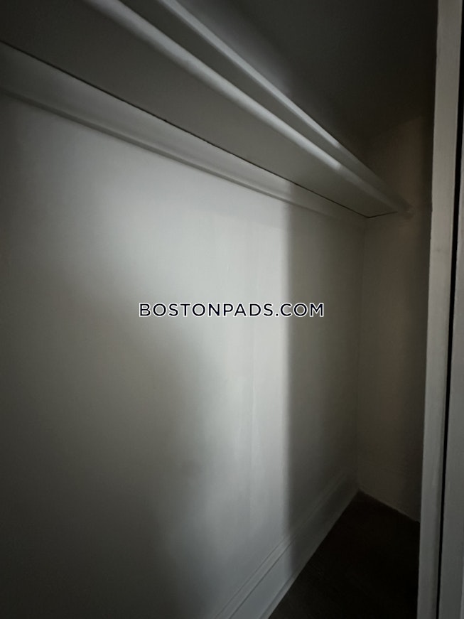 Boston - $3,300+ /mo