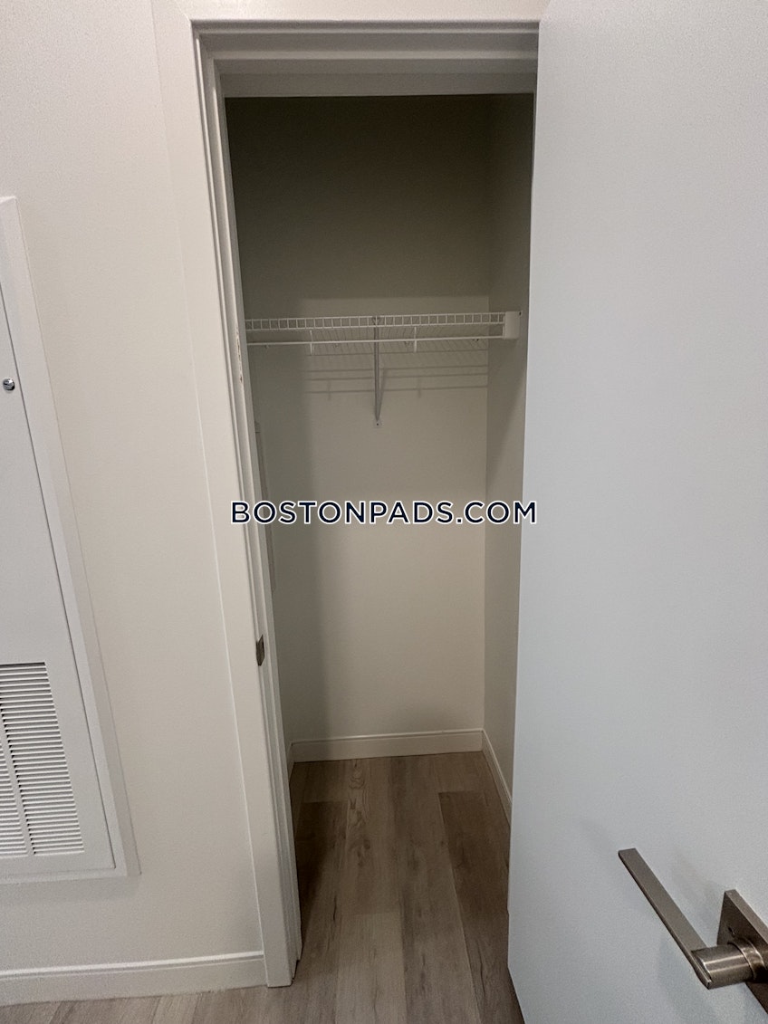 Everett - $3,210+ /month