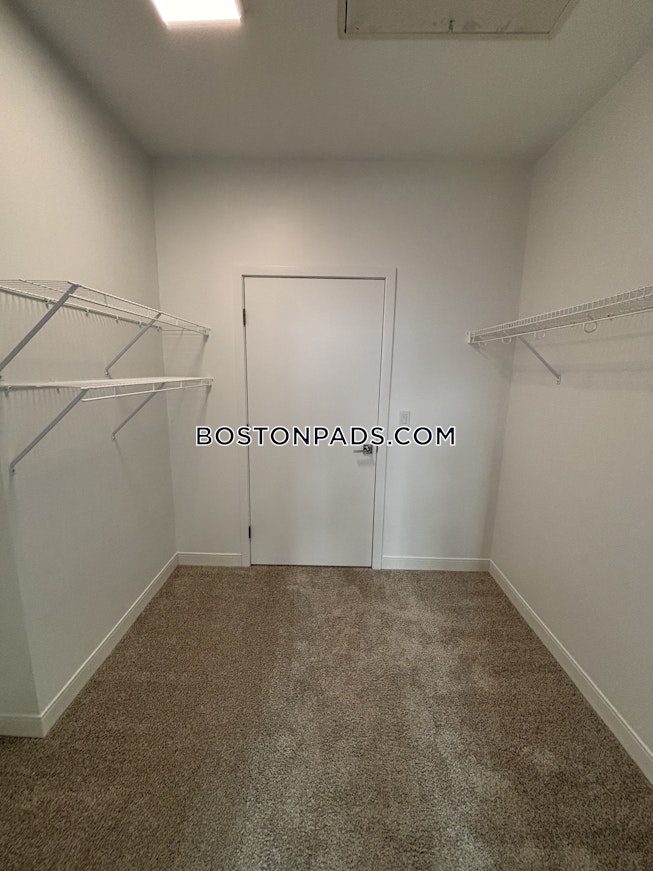 Everett - $2,700+ /mo