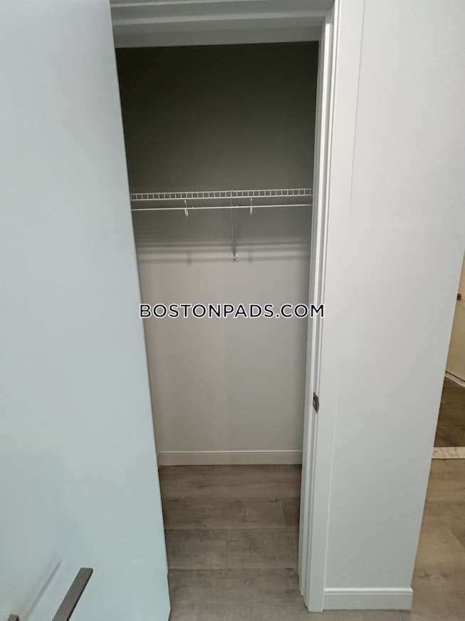 Everett - $2,700+ /mo