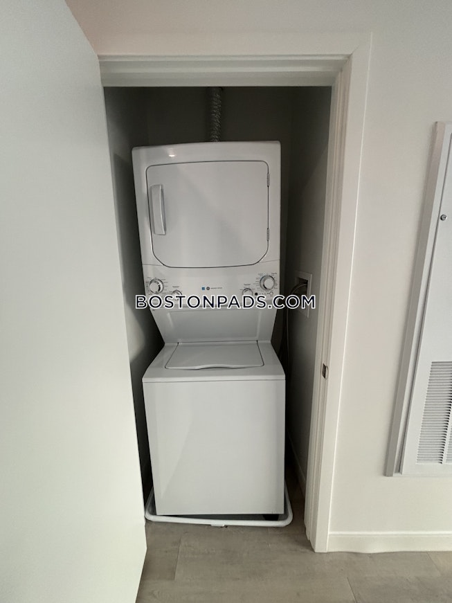 Everett - $2,700+ /mo