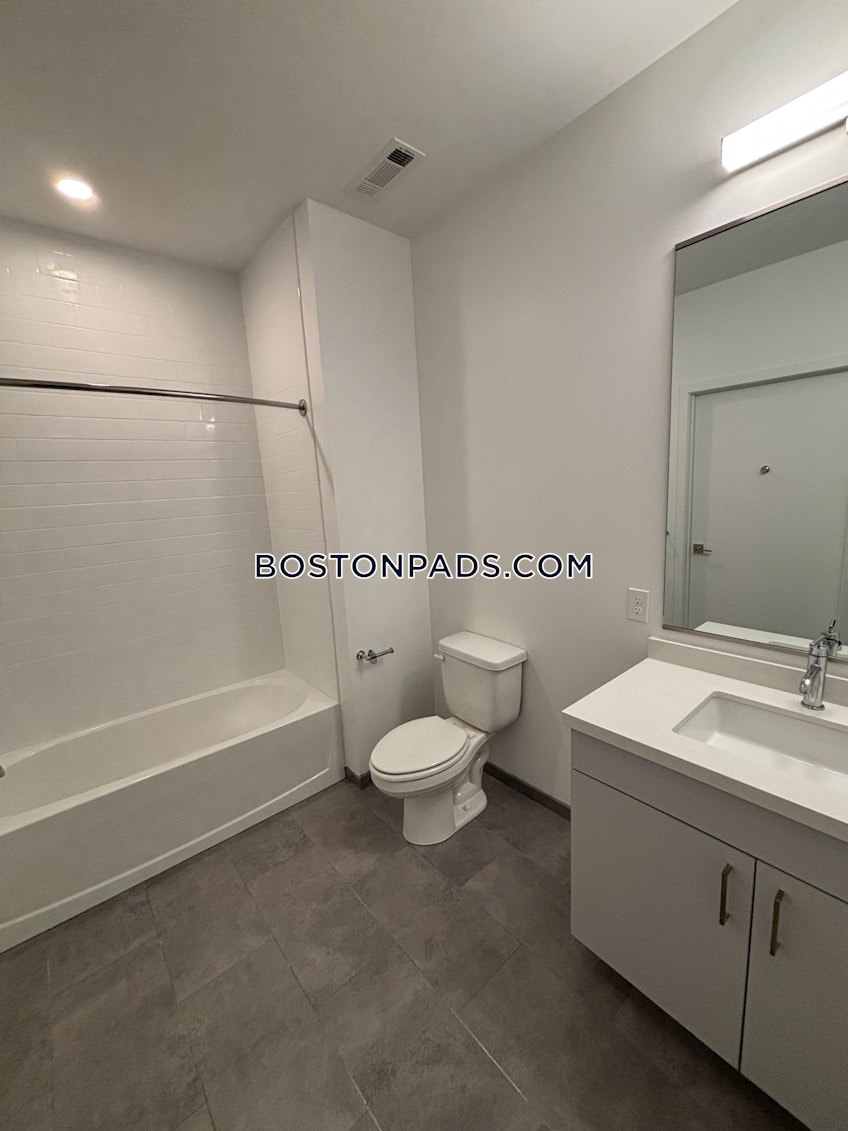 Everett - $2,700+ /month