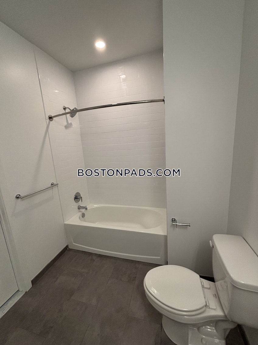 Everett - $2,700+ /month