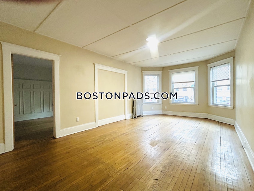 Boston - $4,200+ /month
