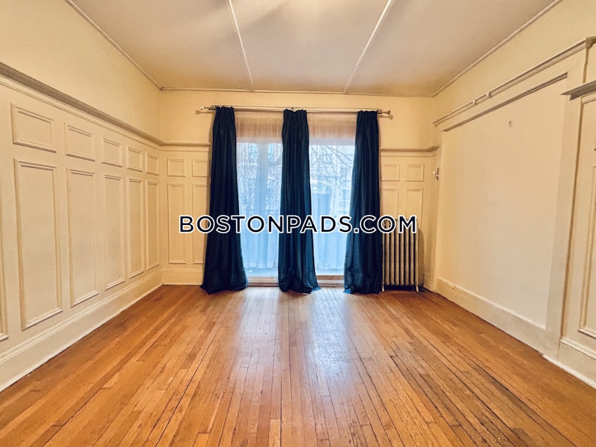 Boston - $4,200+ /month