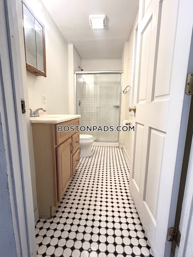Boston - $4,200+ /mo