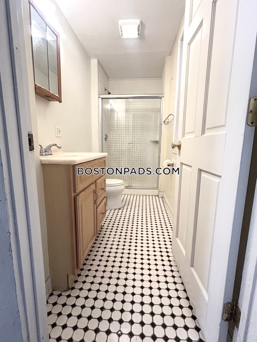 Boston - $4,200+ /month