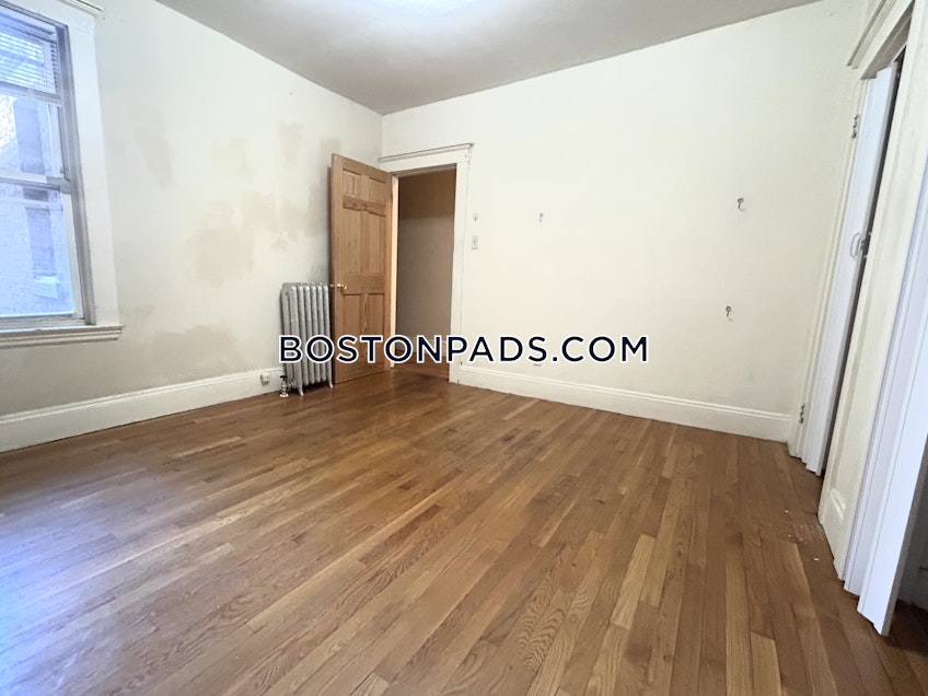 Boston - $4,200+ /month