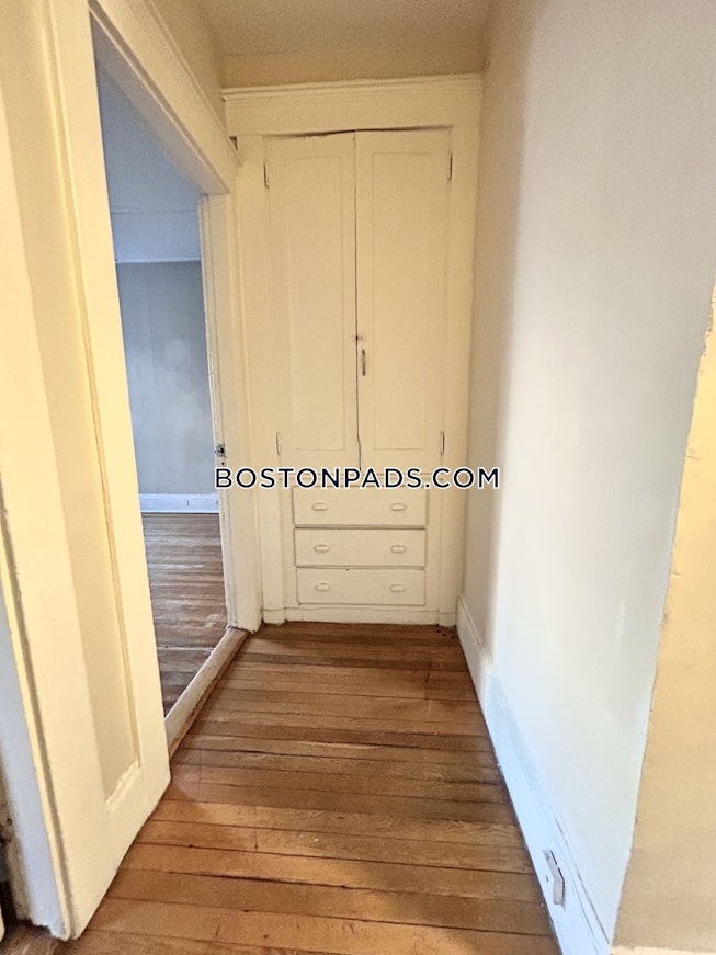 Boston - $4,200+ /mo