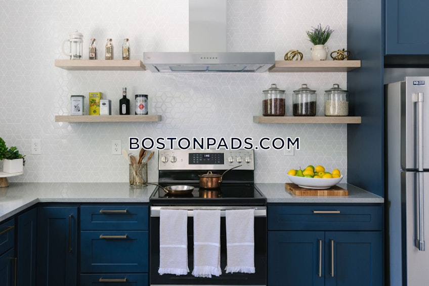 Mansfield - $3,250+ /month