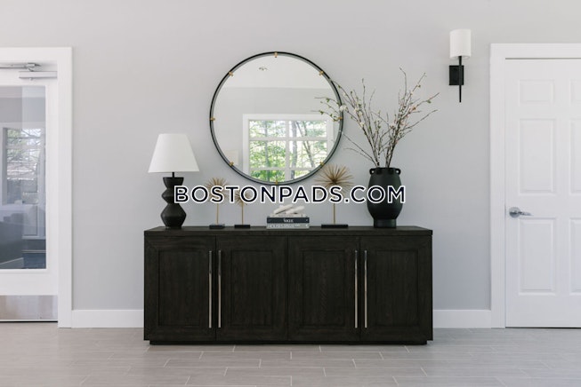 Mansfield - $3,250+ /mo