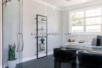 Conners Ave. Mansfield