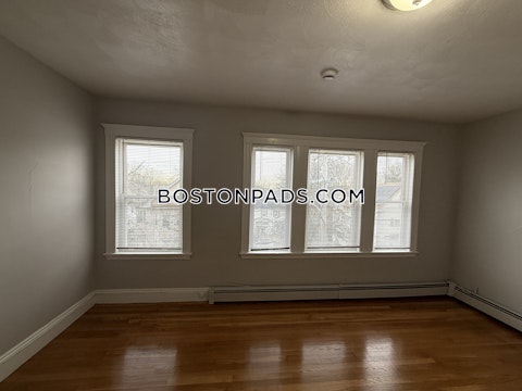 Estes St. Lynn photo 4