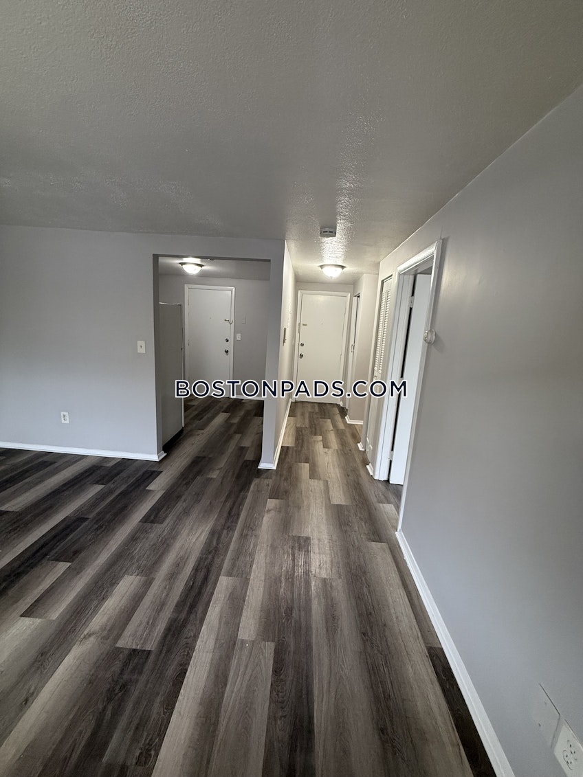 Lynn - $1,950+ /month