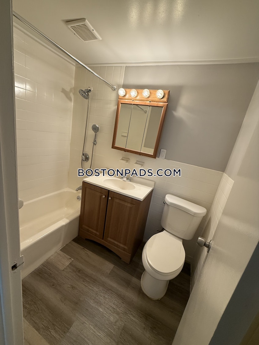 Lynn - $1,950+ /month