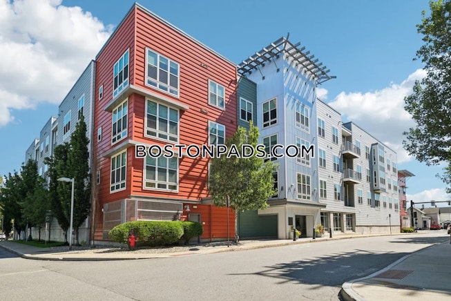 Everett - $3,255+ /mo