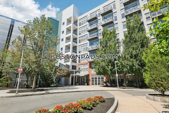 Everett - $3,125+ /mo