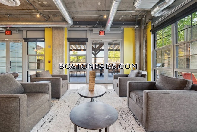 Everett - $3,125+ /mo