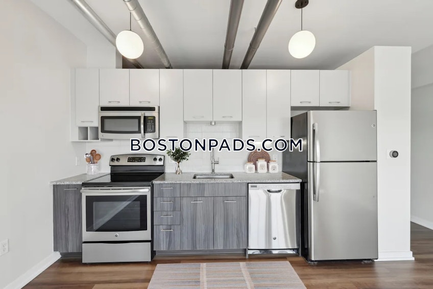 Everett - $12,570+ /month