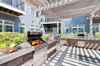 Rivers Edge Dr. Medford