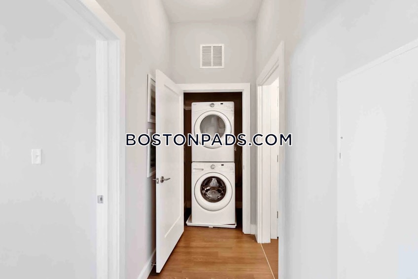 Medford - $4,724+ /month