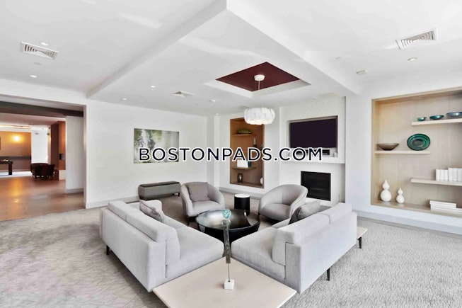 Medford - $2,760+ /mo