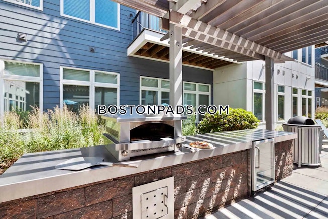 Medford - $4,785+ /mo