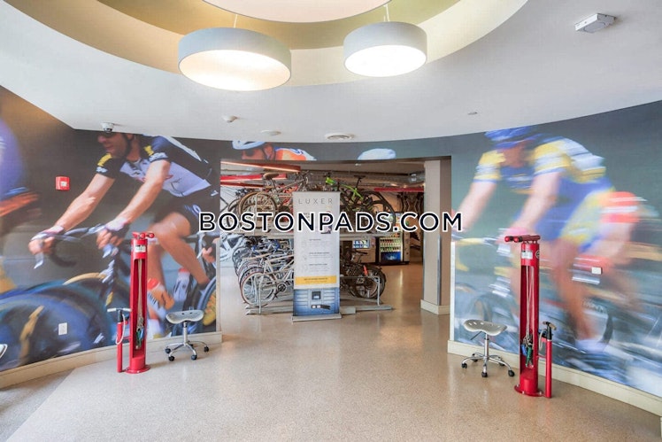 Cambridge Park Dr., Cambridge