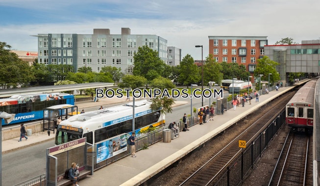 Boston - $4,737+ /mo