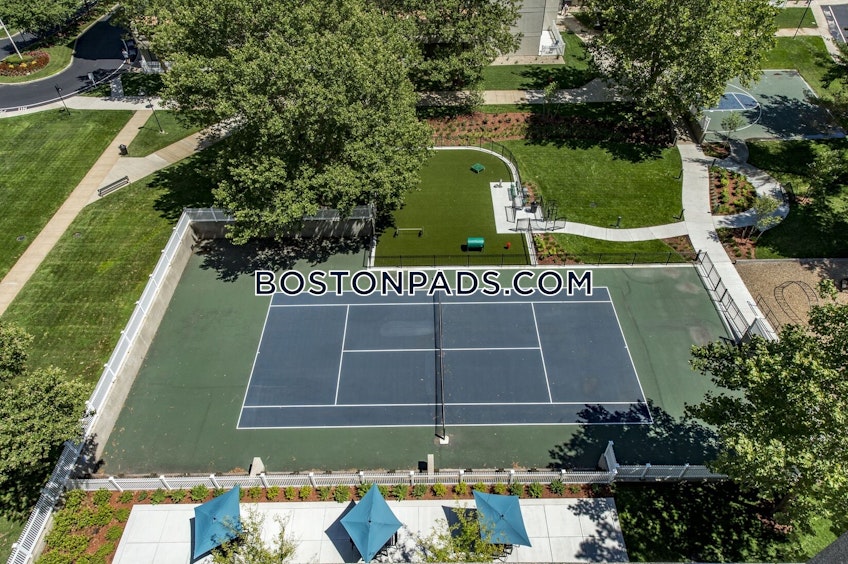 Medford - $2,840+ /month