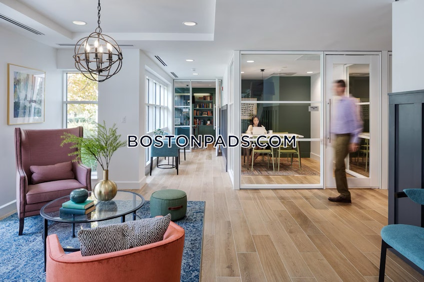 Newton - $8,656+ /month