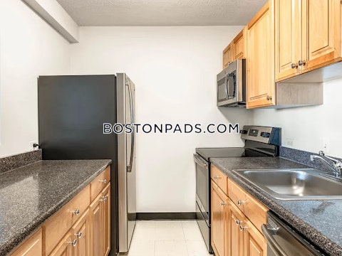 Staniford St. Boston photo 13