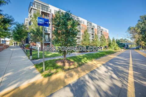 Maxwell's Green Somerville photo 9