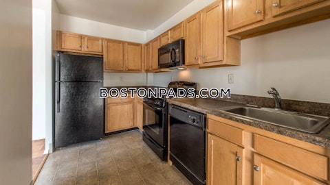 Walden St. Cambridge photo 3