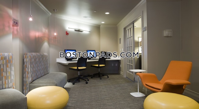 Woburn - $2,733+ /mo