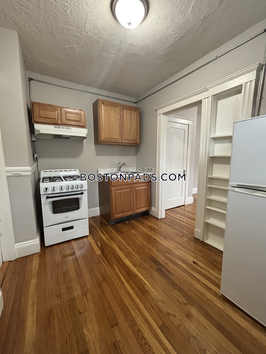 Lynn - $1,875+ /month