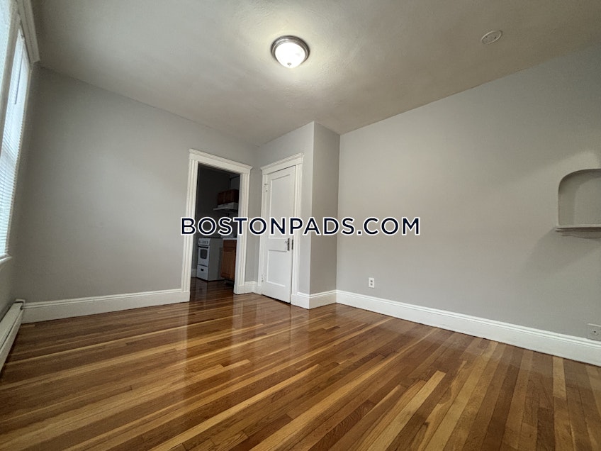 Lynn - $1,875+ /month