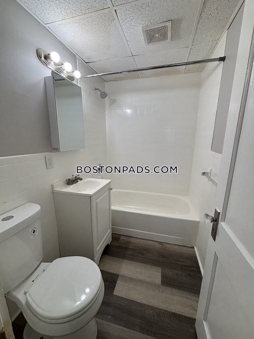 Lynn - $1,850+ /month