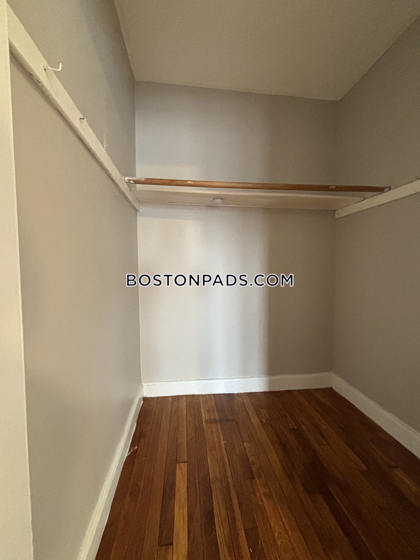 Lynn - $1,650+ /month