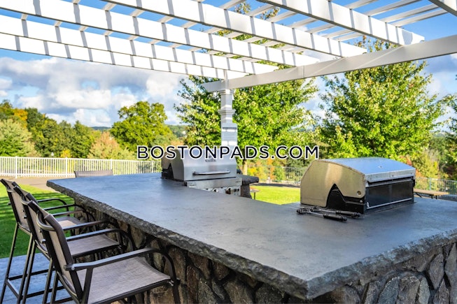 Methuen - $3,199+ /mo