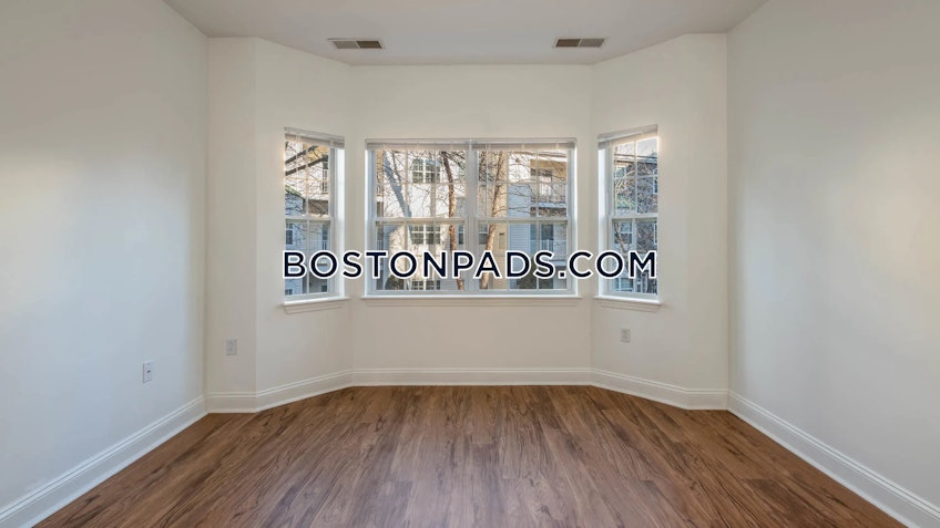 Burlington - $2,425+ /month