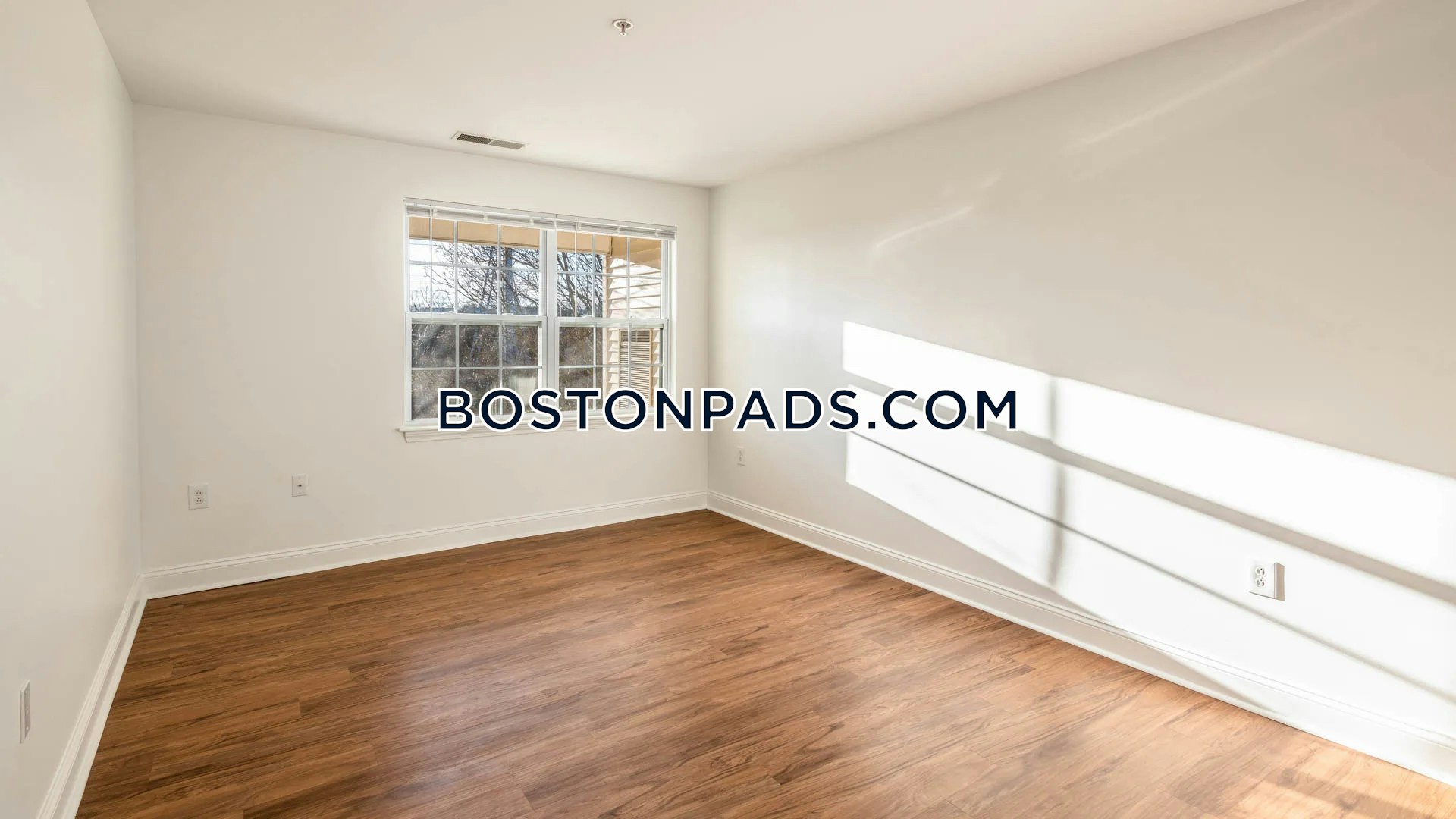 Littles Brook Ct Burlington