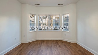 Littles Brook Ct Burlington